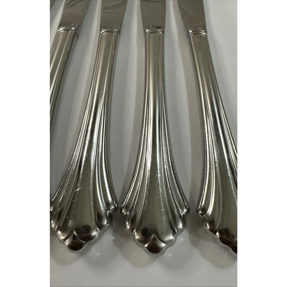 Set Of 6 Oneida Bancroft 18/8 Stainless Flatware Dinner Knives 9